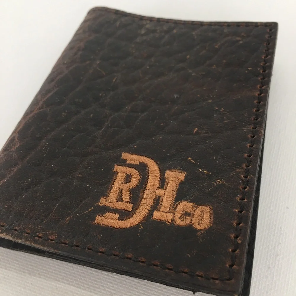 Red Dirt Hat Co Mens Bison Grain Leather Bifold Card Case NEW Brown Wallet NWT